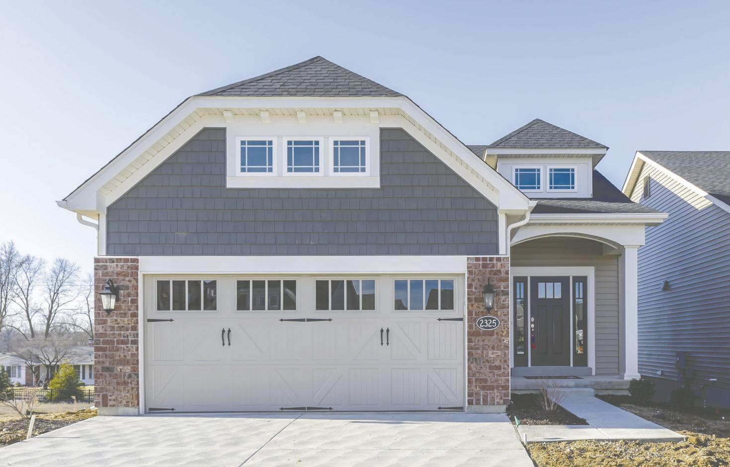 Fischer & Frichtel Homes’ Grand Closeout Sale offers reduced prices. Great homesites remain! 3